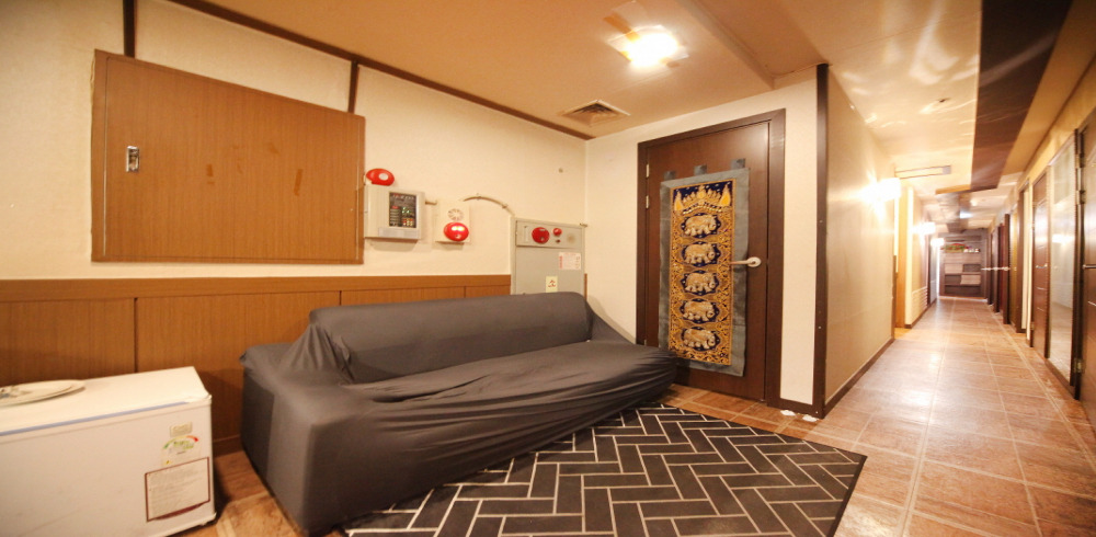 플러스 (역삼) 매장 사진 2