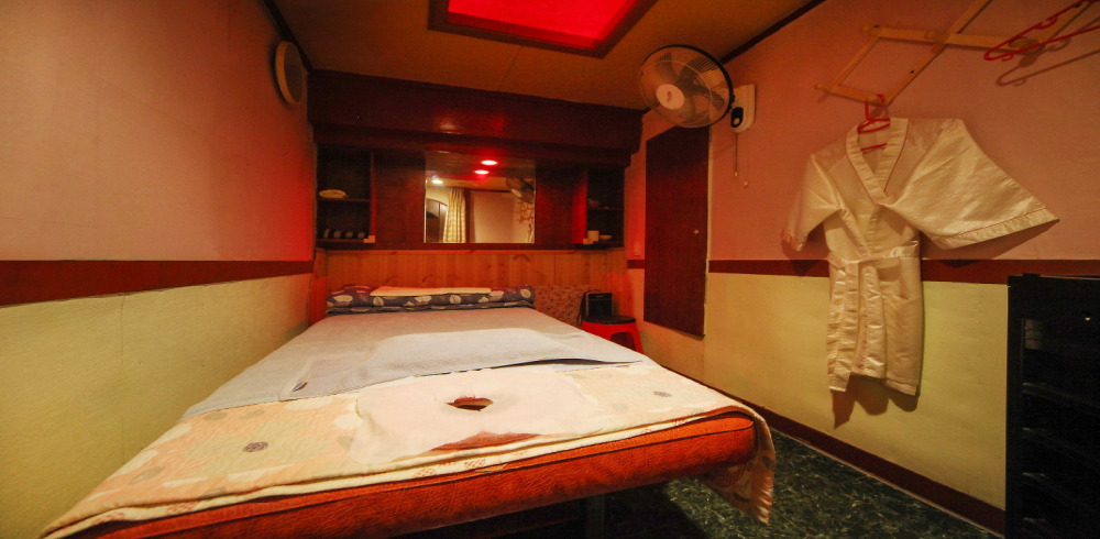 동경마사지 (홍대입구역) 매장 사진 4