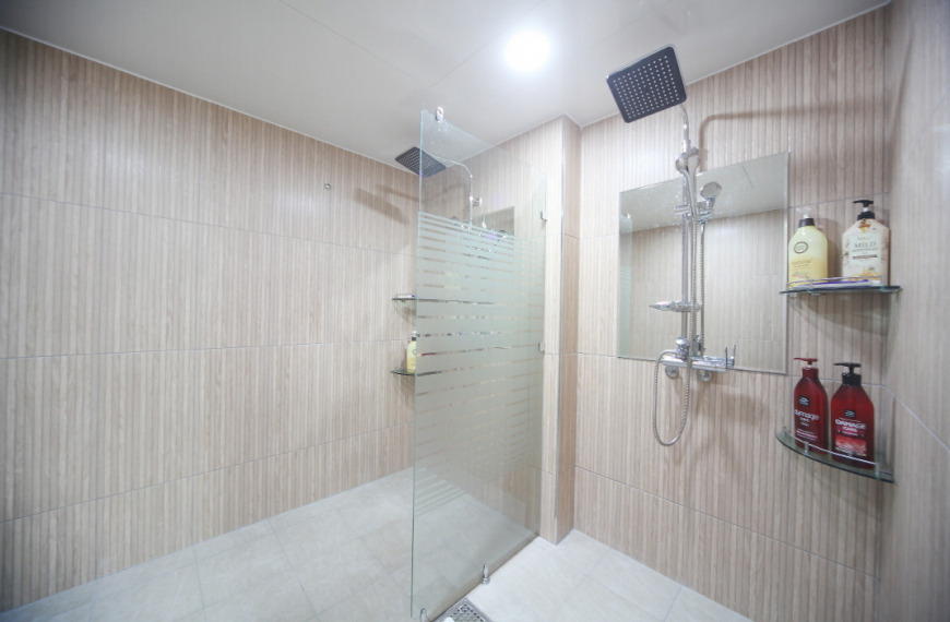 더힐스웨디시 (샛강역) 매장 사진 6